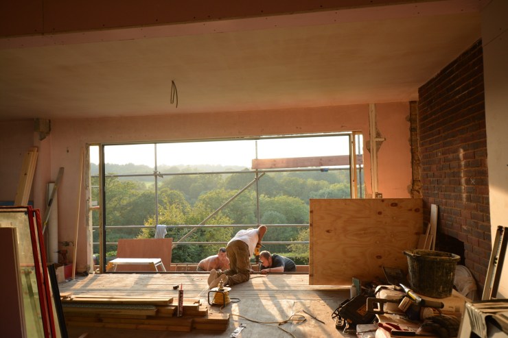 20140919 Lounge bifold installation by sunset