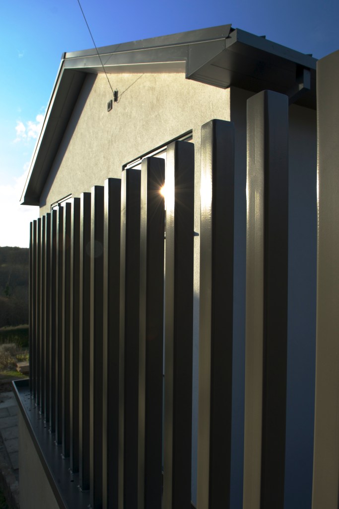 20150303 Balustrade install 7